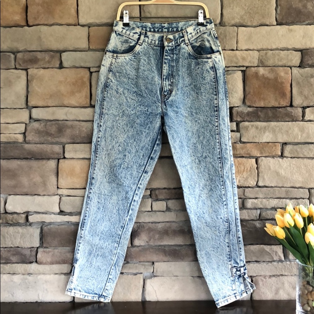VTG Acid Wash Jeans by Chic